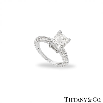 Tiffany & Co. Platinum Radiant Cut Diamond Ring 2.01CT G/if