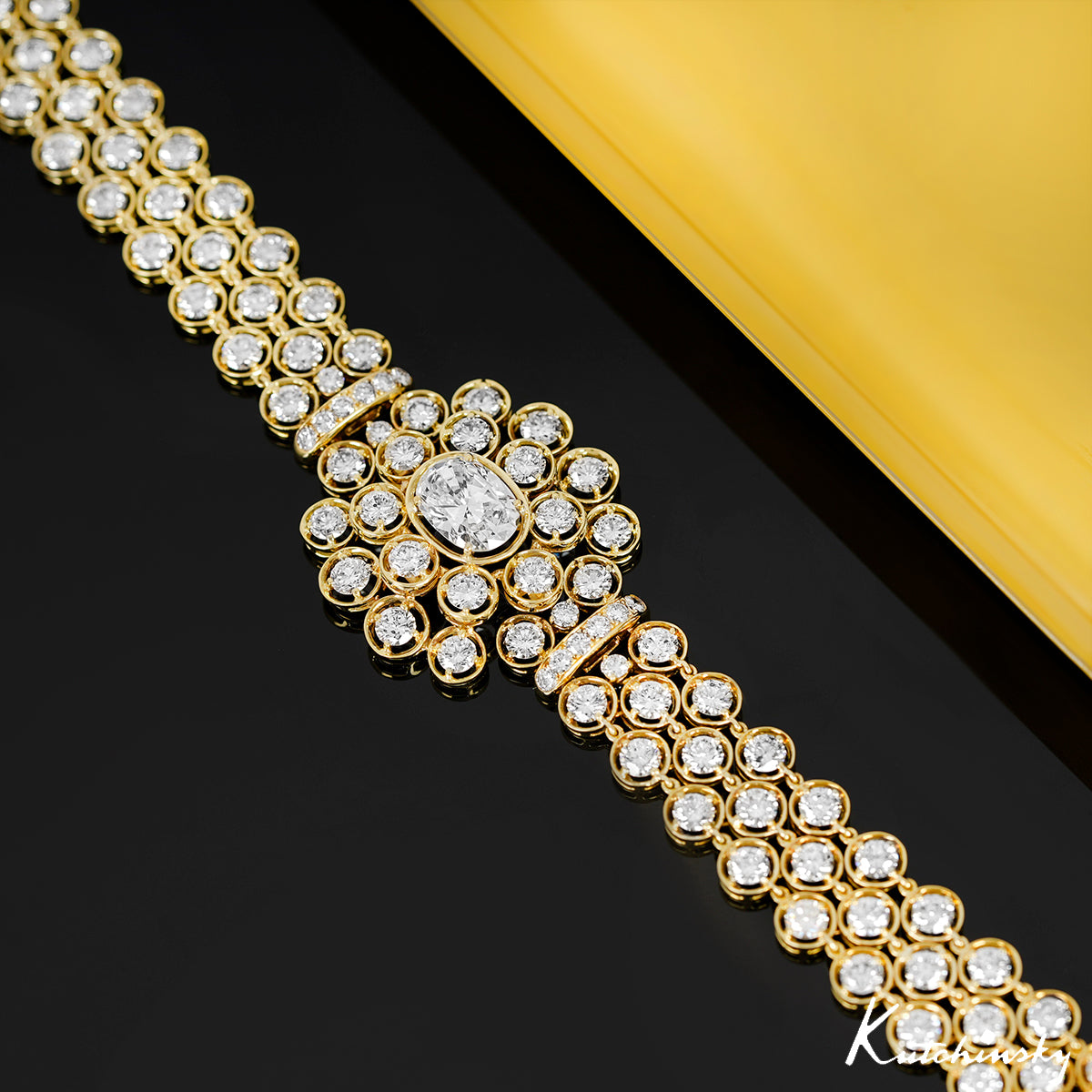 Kutchinsky Yellow Gold Diamond Bracelet 2.72CT E/SI1