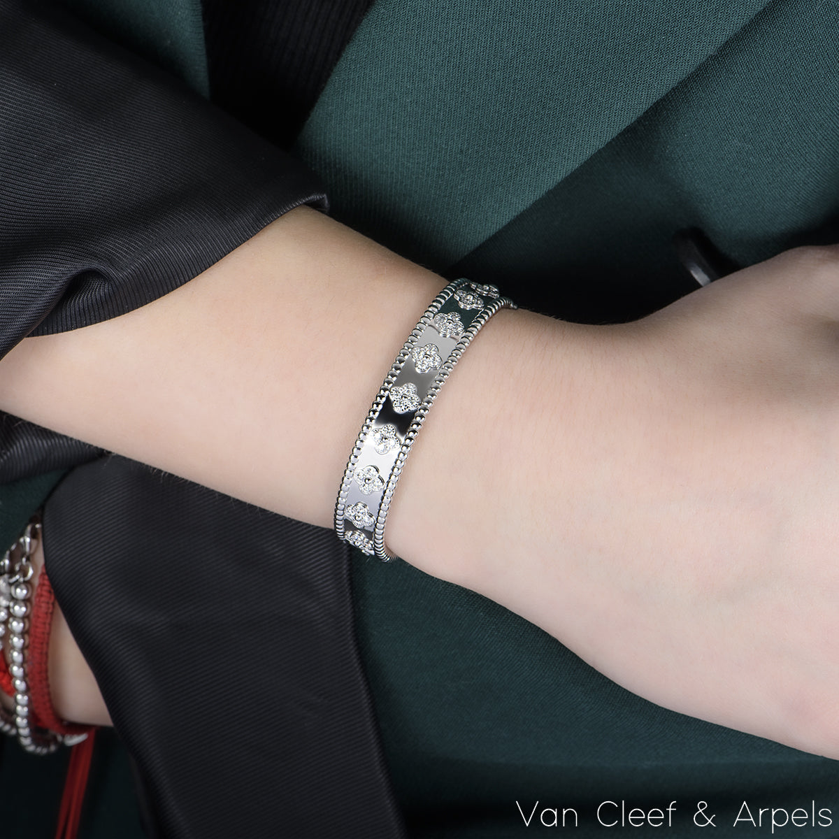 Van Cleef & Arpels White Gold Diamond Perlée Clovers Bracelet VCARP3O300