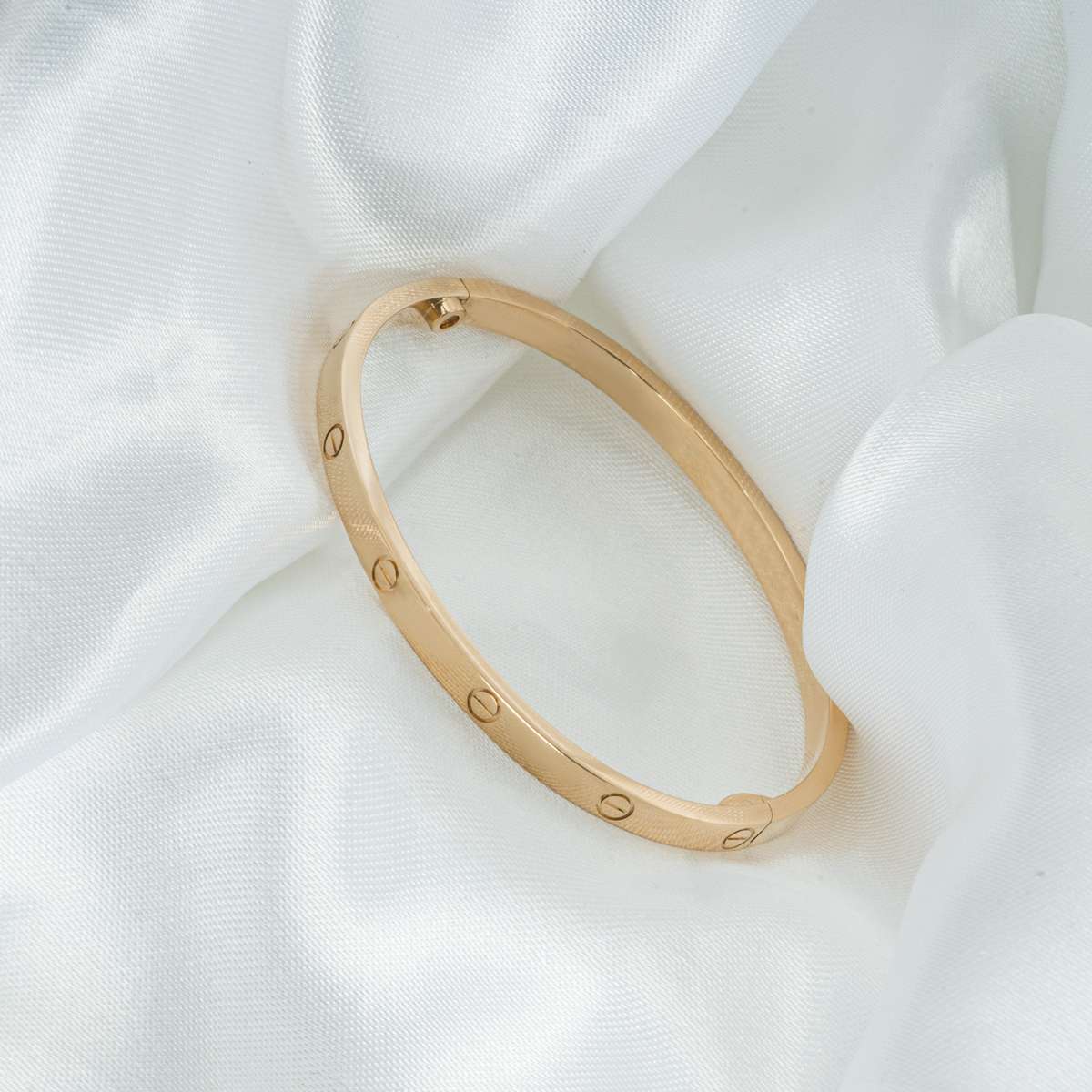 Cartier Yellow Gold Plain Sm Love Bracelet Size 17 B6047517