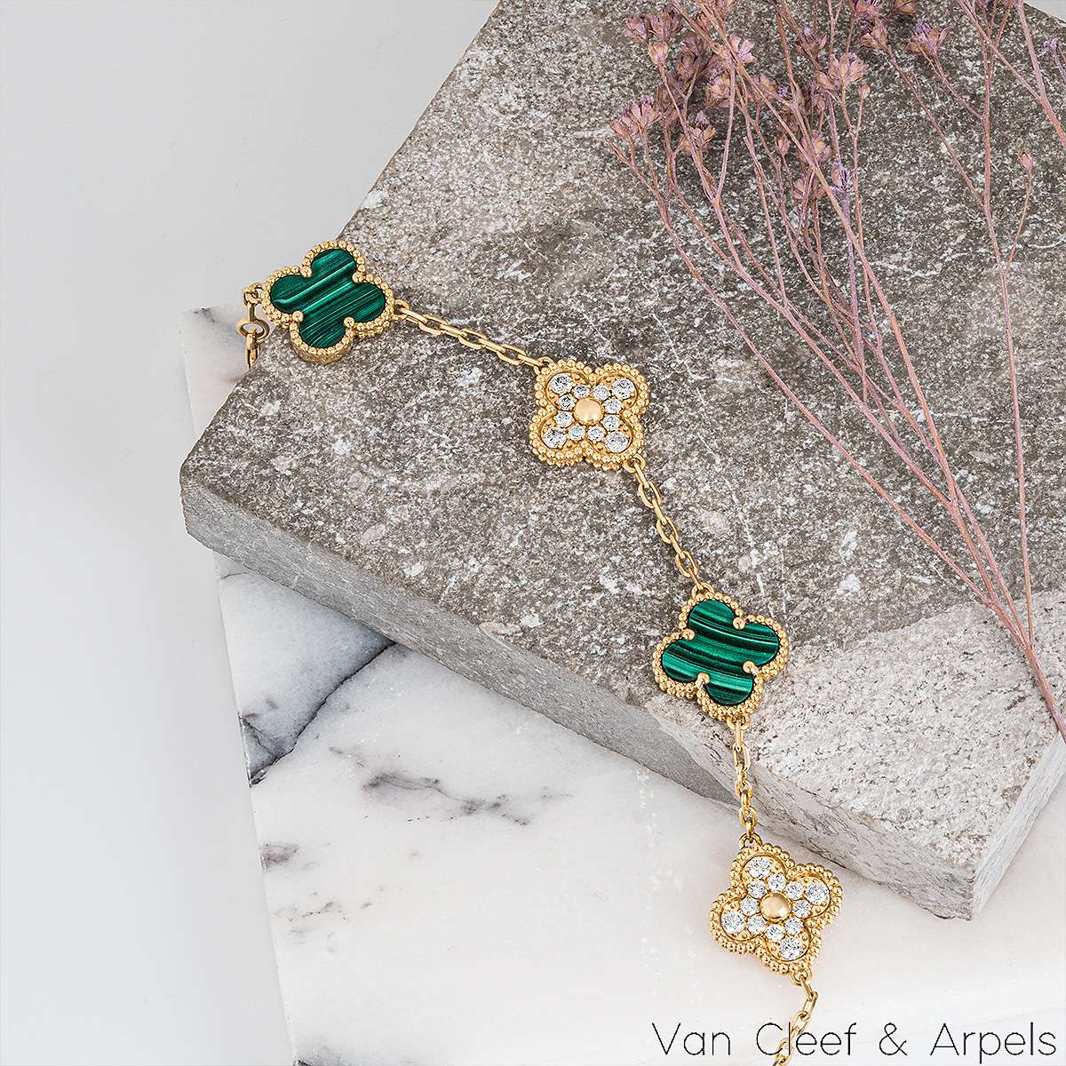 Van Cleef & Arpels Malachite & Diamond Vintage Alhambra 5 Motif Bracelet VCARO7GQ00