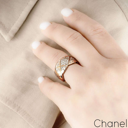 Chanel Beige / Rose Gold Diamond Coco Crush Ring Size 50 J11100