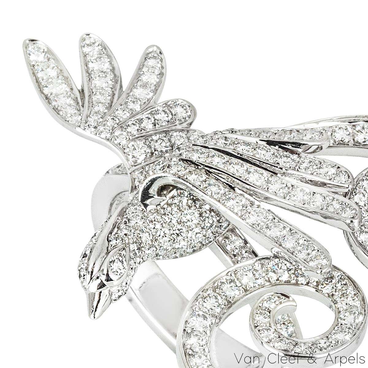 Van Cleef & Arpels White Gold Diamond Oiseaux De Paradis Between The Finger Ring VCARN5P400