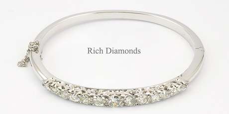 18WG Diamond Bangle 3.00TDW | Rich Diamonds