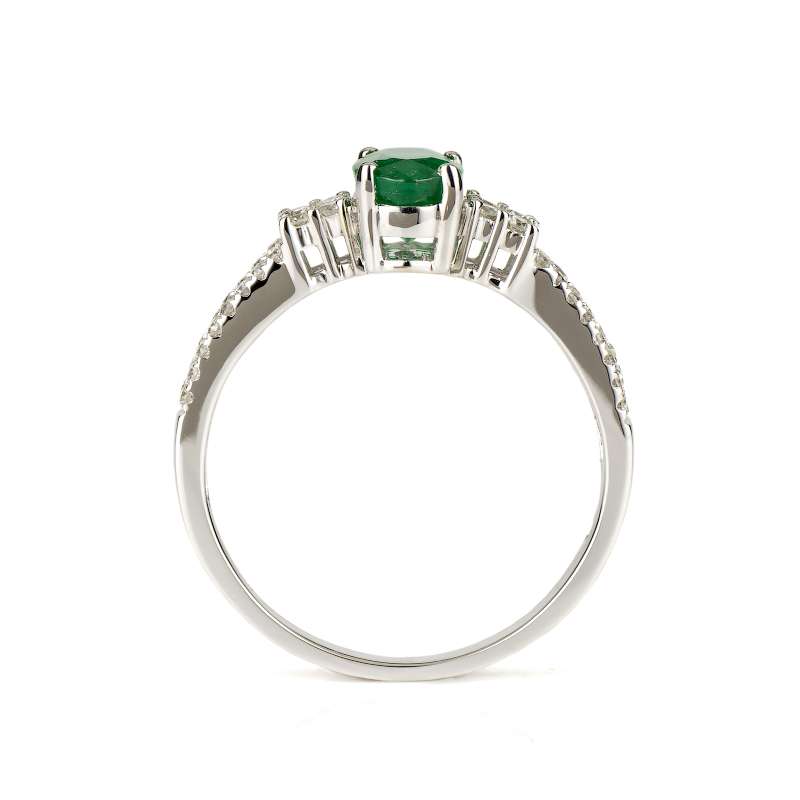 18k White Gold Oval Emerald and 0.30ct Total Diamond Ring | Rich Diamonds